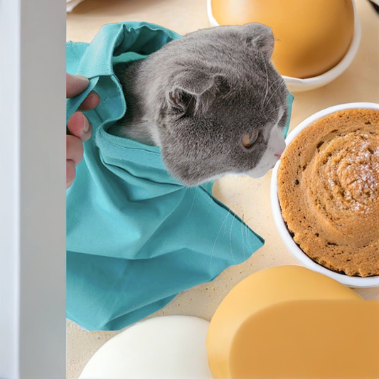 Adjustable Cat Carrier Backpack, Single-Shoulder Pet Bag with Wide Open Design & Secure Velcro Closure, Portable & Waterproof